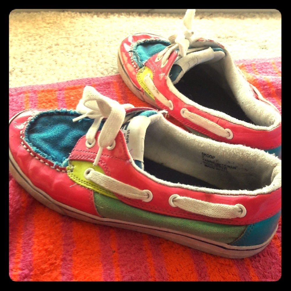 Steve Madden boat shoes!
